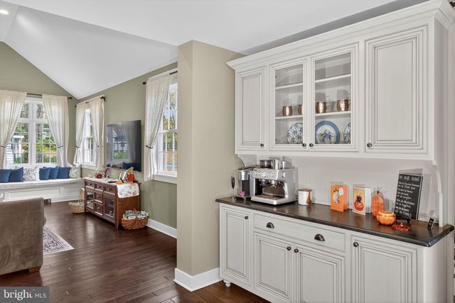 813 PLYMOUTH RD, Gwynedd Valley, PA 19437