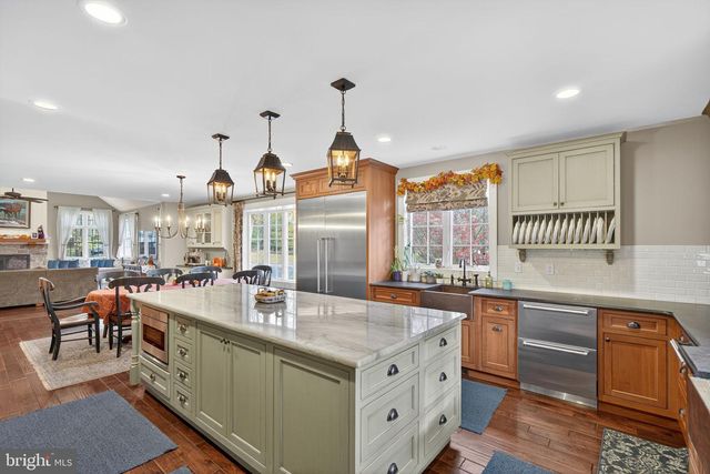 813 PLYMOUTH RD, Gwynedd Valley, PA 19437