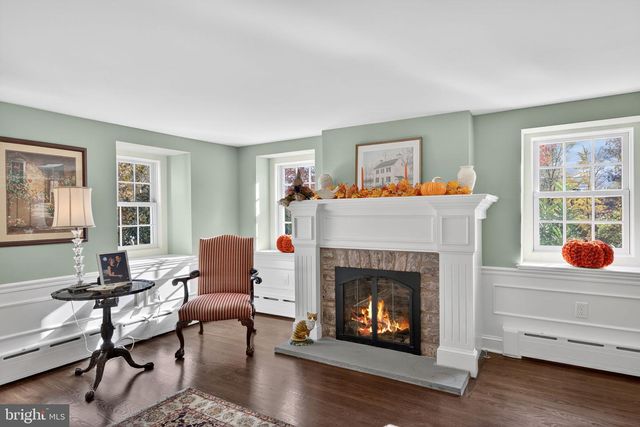 813 PLYMOUTH RD, Gwynedd Valley, PA 19437