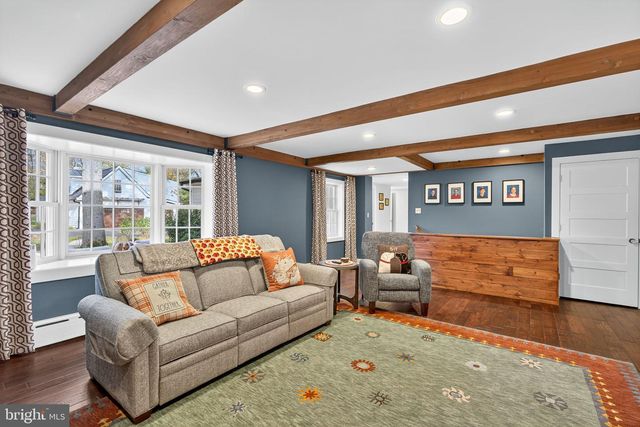 813 PLYMOUTH RD, Gwynedd Valley, PA 19437