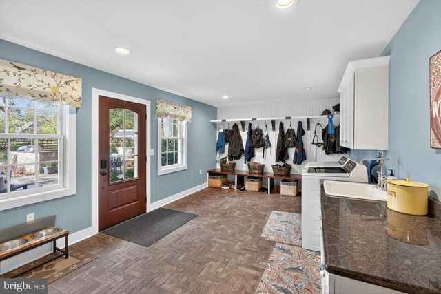 813 PLYMOUTH RD, Gwynedd Valley, PA 19437