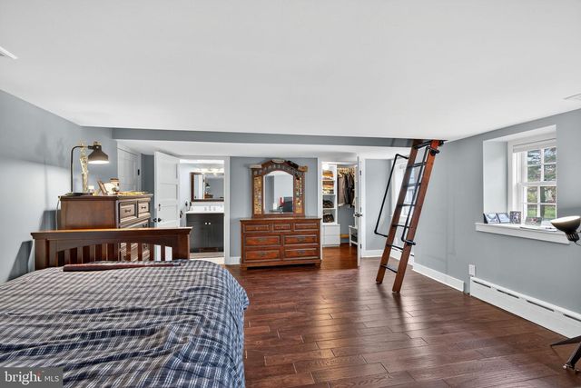 813 PLYMOUTH RD, Gwynedd Valley, PA 19437