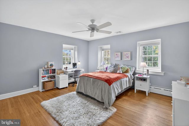 813 PLYMOUTH RD, Gwynedd Valley, PA 19437