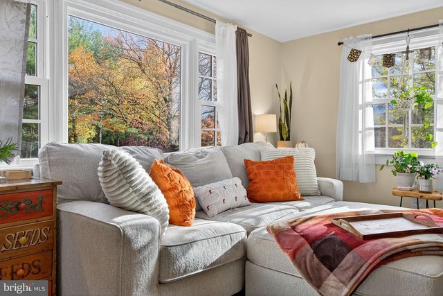 813 PLYMOUTH RD, Gwynedd Valley, PA 19437