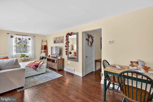 813 PLYMOUTH RD, Gwynedd Valley, PA 19437