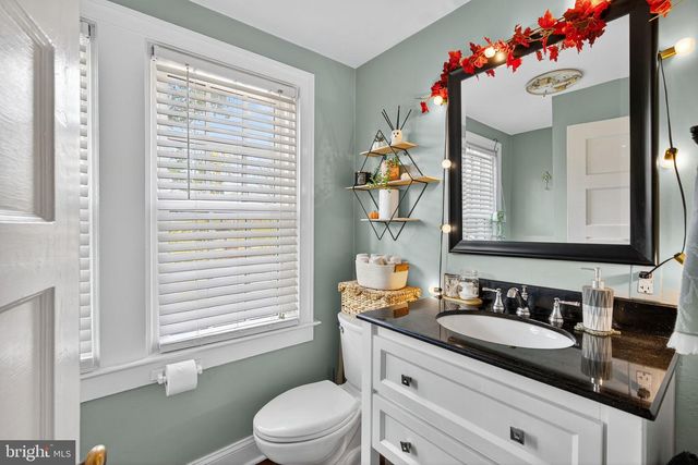 813 PLYMOUTH RD, Gwynedd Valley, PA 19437