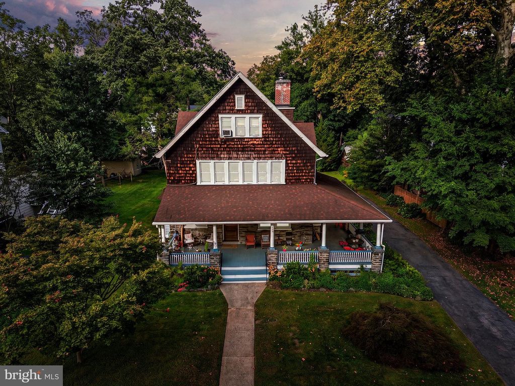 239 KENYON AVE, SWARTHMORE, PA 19081 — photo 2