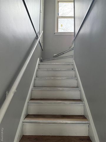 1642 Gilman Street, Garden City, MI 48135