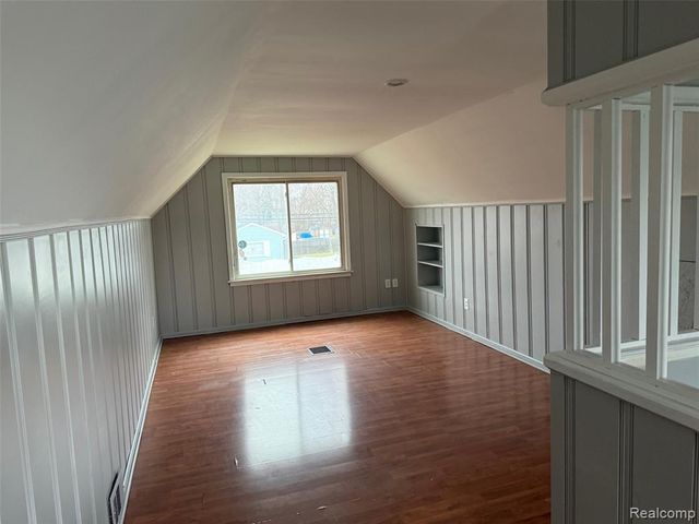 1642 Gilman Street, Garden City, MI 48135