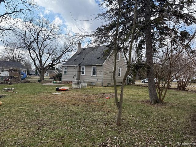 1642 Gilman Street, Garden City, MI 48135