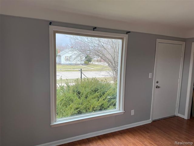 1642 Gilman Street, Garden City, MI 48135