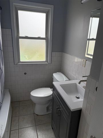 1642 Gilman Street, Garden City, MI 48135