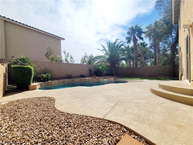 4241 Saxton Green Avenue, Las Vegas, NV 89141