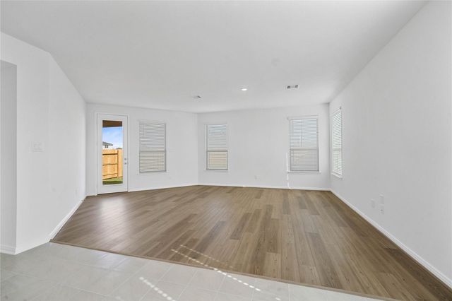 1943 Bemus Drive, Fresno, TX 77545