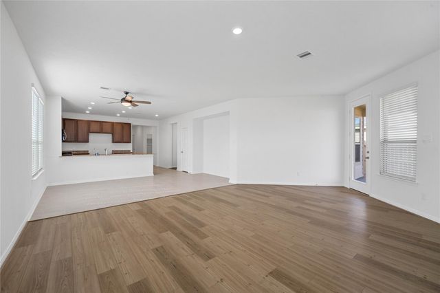 1943 Bemus Drive, Fresno, TX 77545