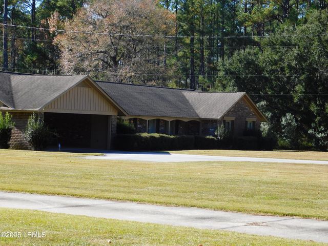 1608 Smiths Crossing, Ridgeland, SC 29936