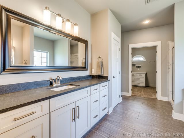 19397 S Quail Run Court, Claremore, OK 74017