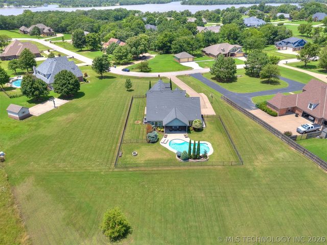 19397 S Quail Run Court, Claremore, OK 74017