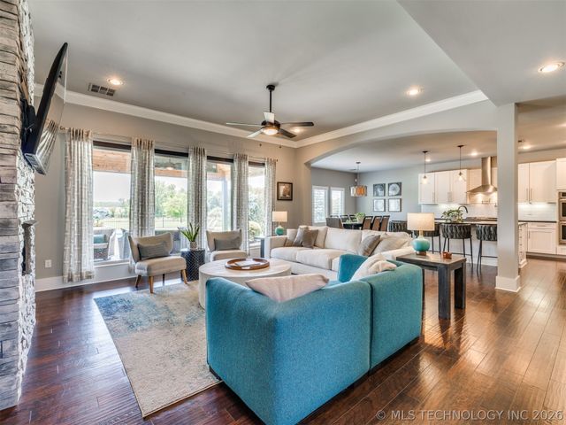 19397 S Quail Run Court, Claremore, OK 74017