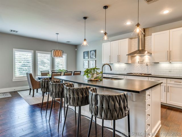 19397 S Quail Run Court, Claremore, OK 74017