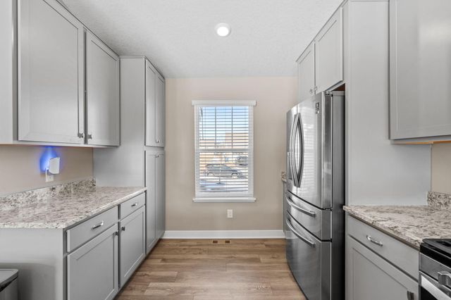 20646 Gosford Way, Lakeville, MN 55044