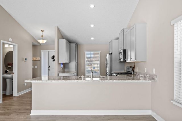 20646 Gosford Way, Lakeville, MN 55044