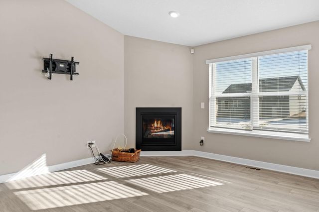 20646 Gosford Way, Lakeville, MN 55044