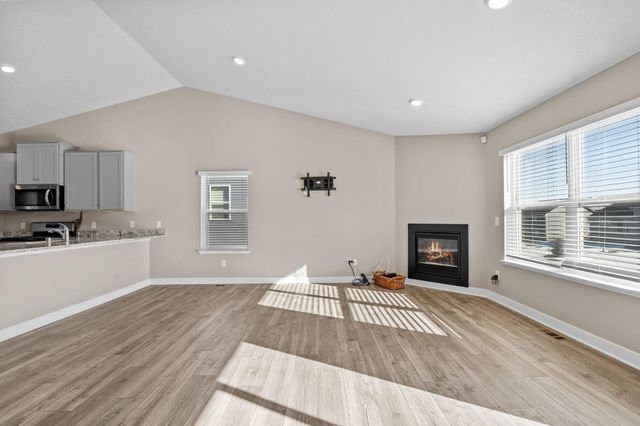 20646 Gosford Way, Lakeville, MN 55044