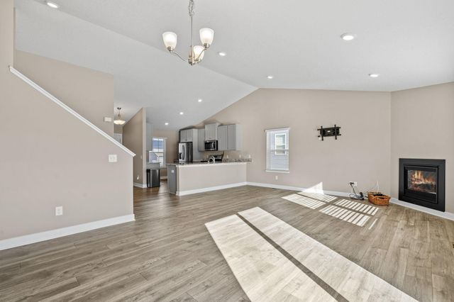 20646 Gosford Way, Lakeville, MN 55044