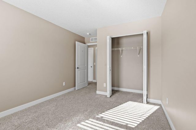 20646 Gosford Way, Lakeville, MN 55044