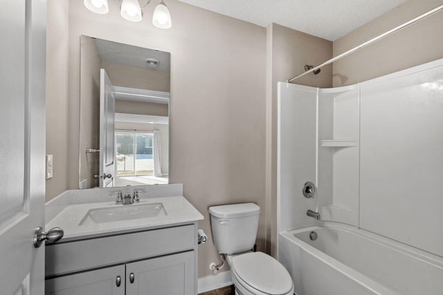 20646 Gosford Way, Lakeville, MN 55044