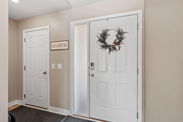 20646 Gosford Way, Lakeville, MN 55044