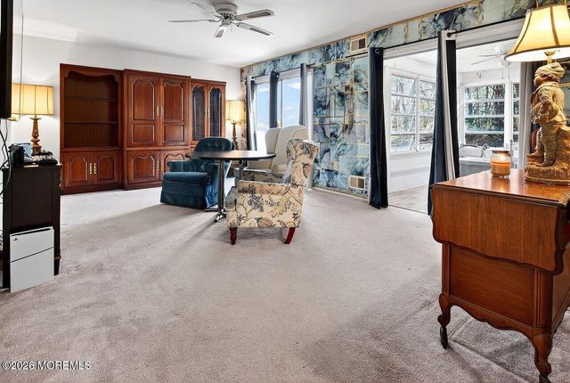 204 Deanne Drive, Lakewood, NJ 08701