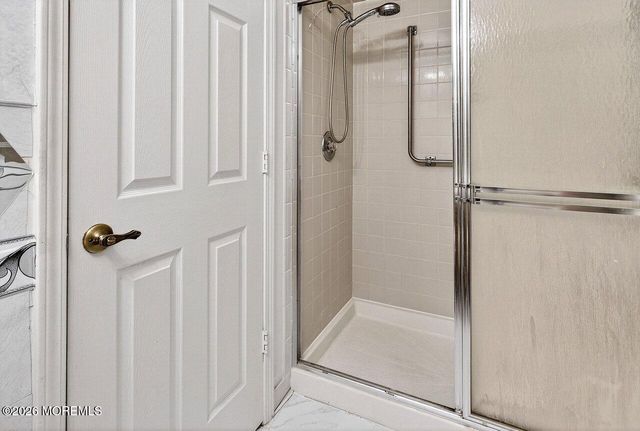 204 Deanne Drive, Lakewood, NJ 08701