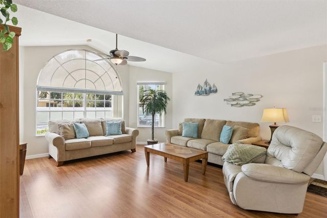 8707 KNIGHTSBRIDGE COURT B, Kissimmee, FL 34747