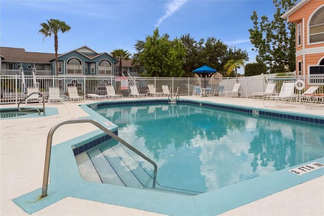 8707 KNIGHTSBRIDGE COURT B, Kissimmee, FL 34747