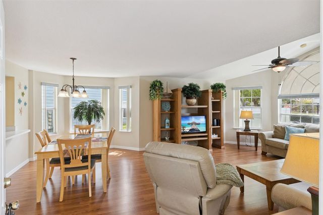 8707 KNIGHTSBRIDGE COURT B, Kissimmee, FL 34747