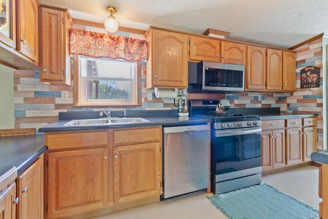 4440 S 650 W, North Judson, IN 46366