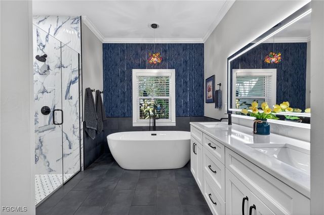 12351 Coconut Creek CT, Fort Myers, FL 33908