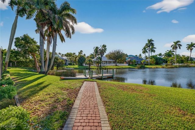 12351 Coconut Creek CT, Fort Myers, FL 33908