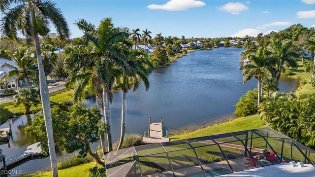 12351 Coconut Creek CT, Fort Myers, FL 33908