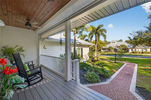 12351 Coconut Creek CT, Fort Myers, FL 33908