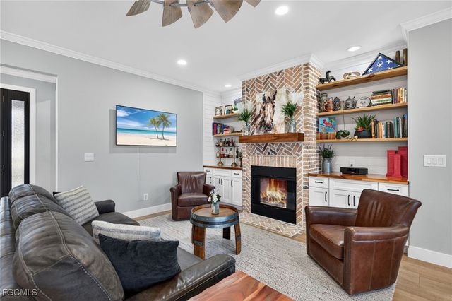 12351 Coconut Creek CT, Fort Myers, FL 33908