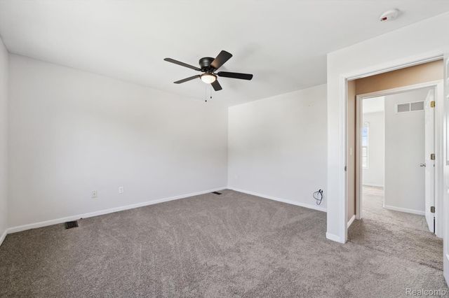 22191 Ridgedale Street, Oak Park, MI 48237