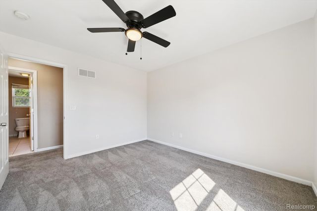 22191 Ridgedale Street, Oak Park, MI 48237