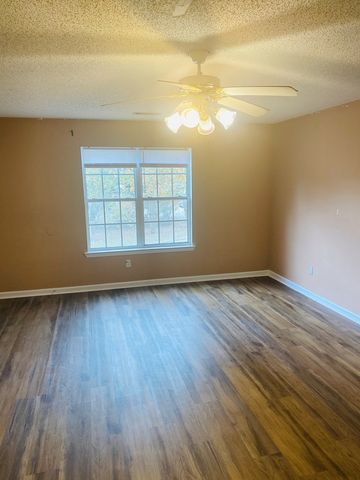 132 Cove, Dothan, AL 36305