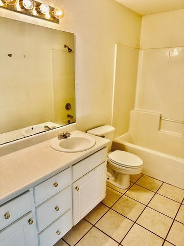 132 Cove, Dothan, AL 36305