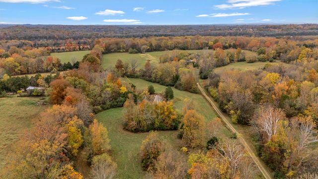 2700 Canoe Branch Rd, Lebanon, TN 37087