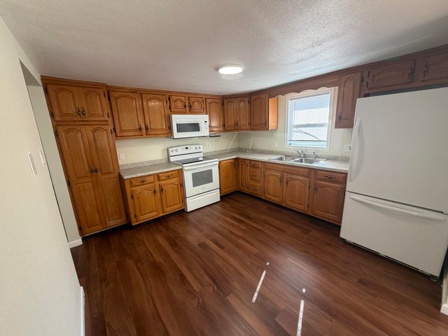 2415 E ALAN CIR, Columbia, MO 65202