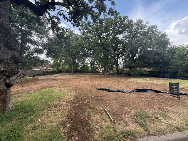 709 Lynda Lane, Arlington, TX 76013